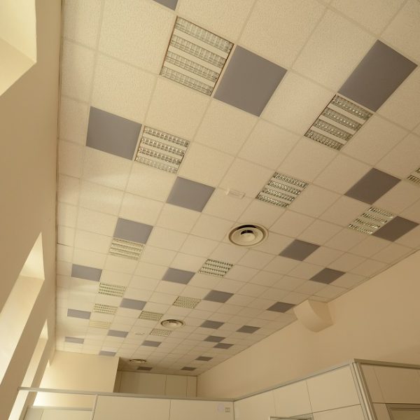 Pannelli-fonoassorbenti-soffitto-Riganelli-Arredamenti