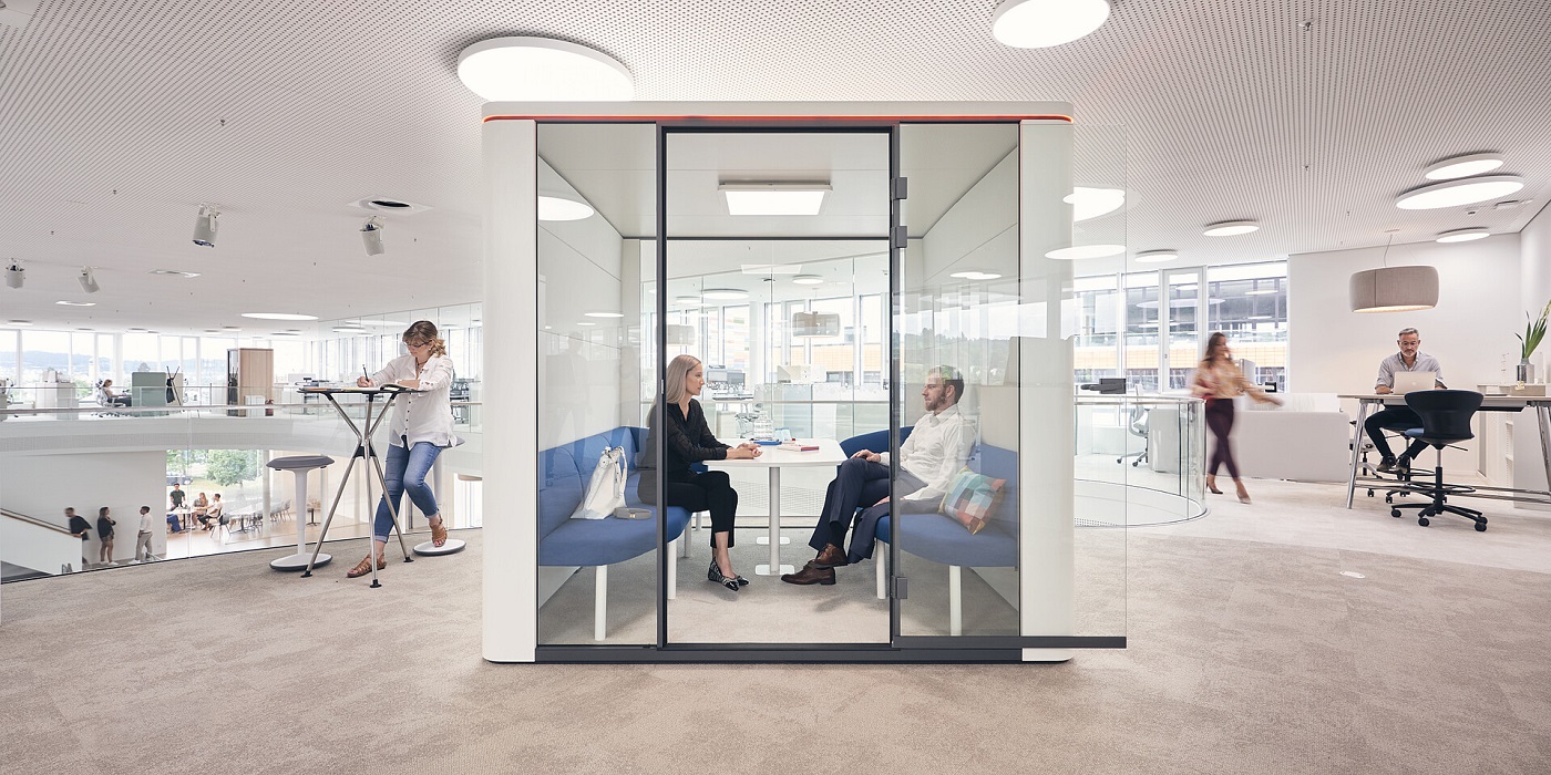 Perché dovresti avere una phone booth nel tuo ufficio open space?