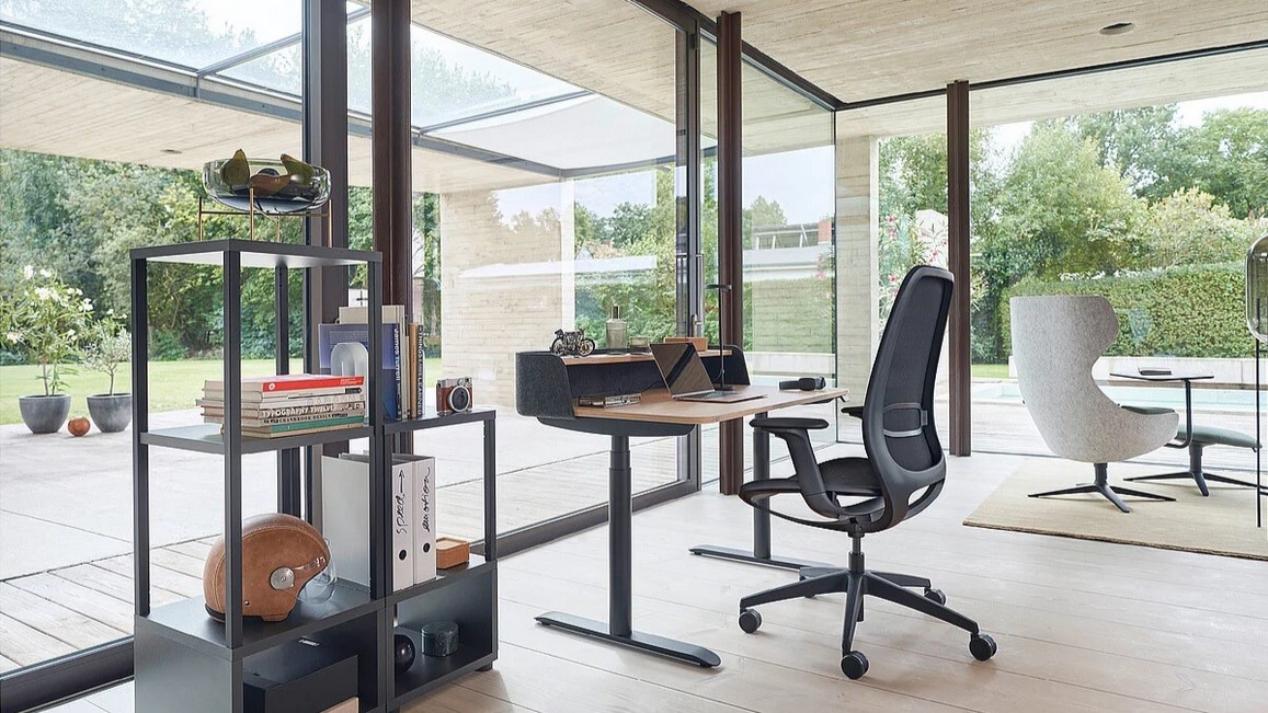 ufficio ergonomico poltrona operativa e scrivania elevabile - riganelli