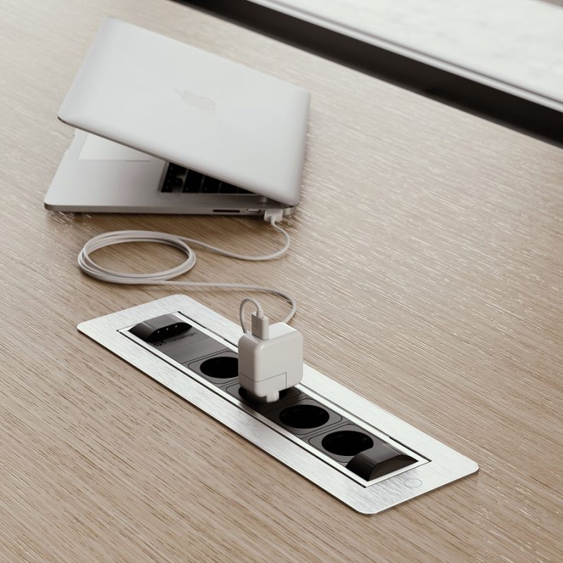 alplus top access per collegamento dispositivi su tavolo riunioni -riganelli